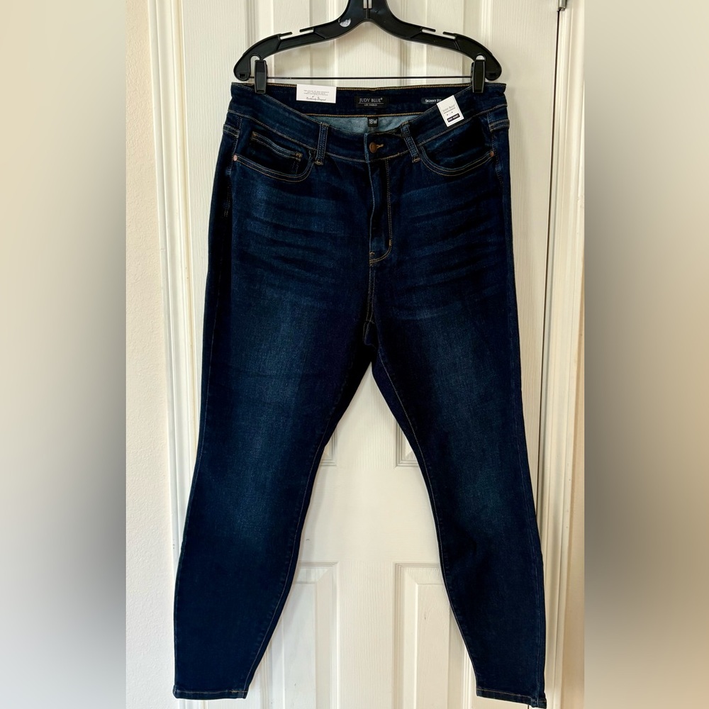 Judy Blue Women’s Skinny Fit Jeans 18W